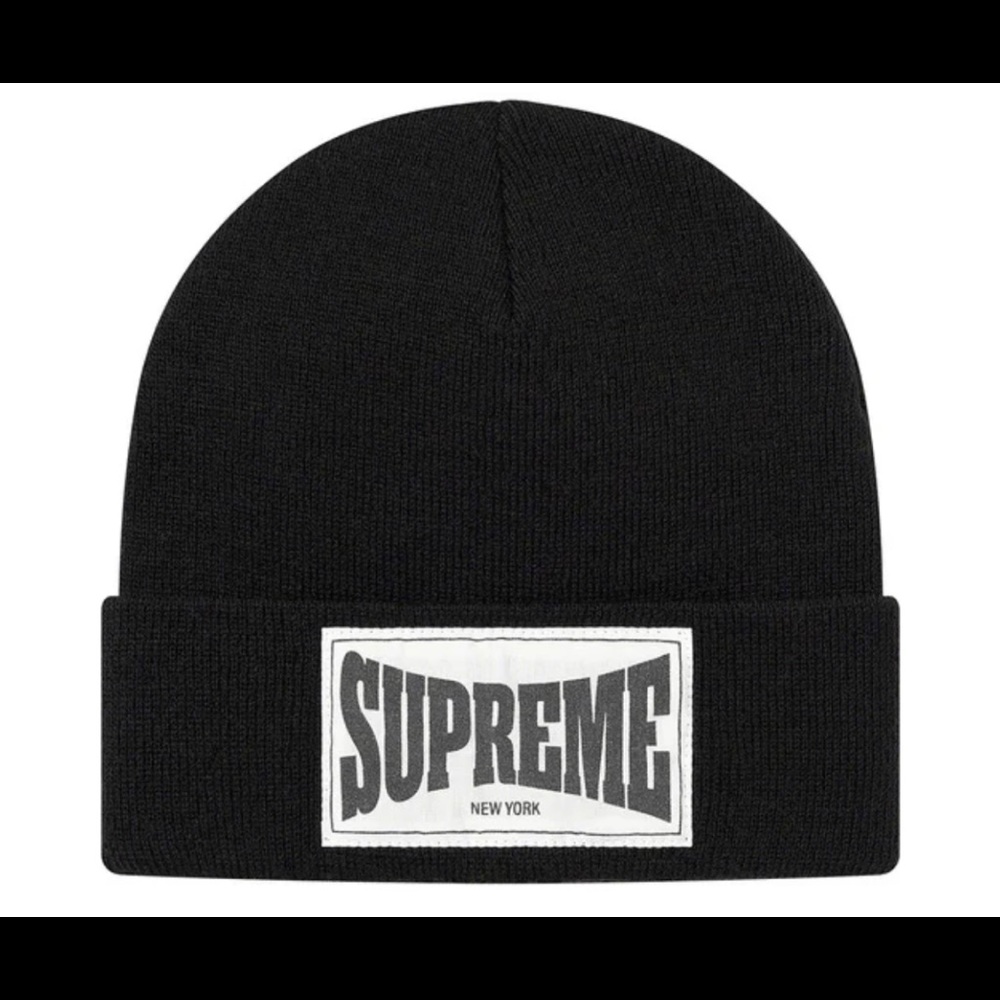 Supreme Woven Label Beanie in Black
